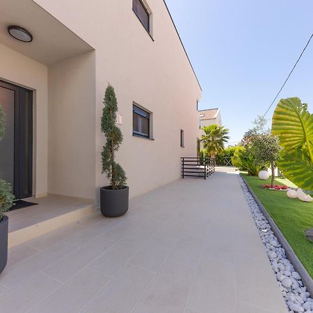 Luxury Villa My Wish With Pool Kaštel Stari Exterior foto